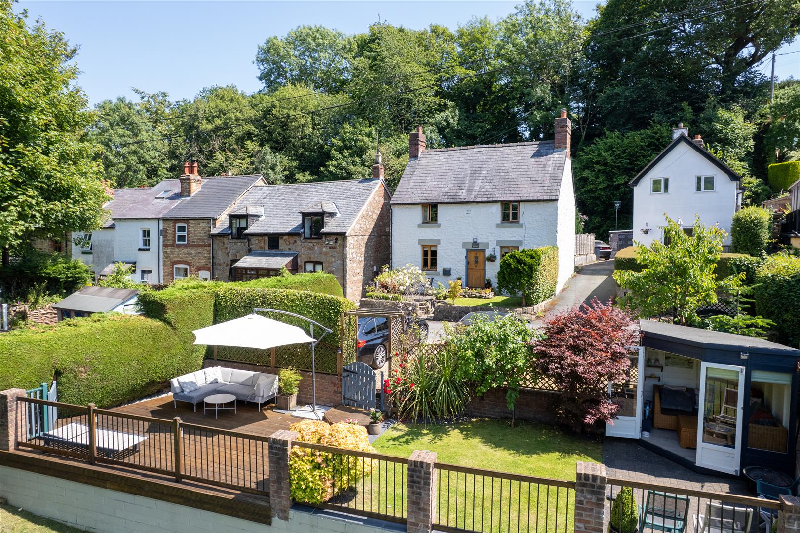 Slimbridge Cottage, 8 Pontfaen, Wrexham, LL14 5EW SSTC Slimbridge Cottage, 8 Pontfaen, Wrexham, LL14 5EW SSTC